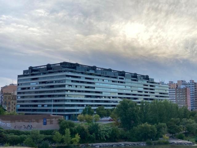 Ático mejores vistas al Pilar jacuzzi y garaje Saragoça Exterior foto
